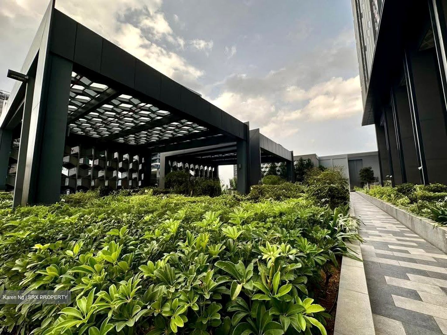 Centrium Square (D8), Office #636274381
